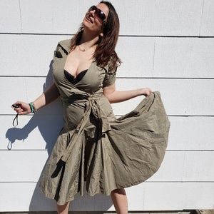 Diane Von Furstenberg Vintage Taffy Safari Style Dress Size 8